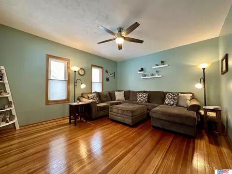 335 E Roberts St, Seward, NE 68434 photo 4