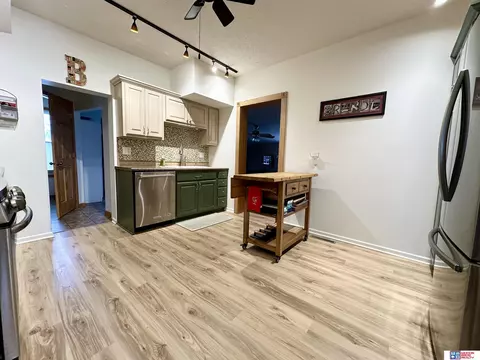 335 E Roberts St, Seward, NE 68434 photo 8