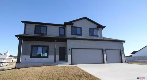 11952 N 144th St, Waverly, NE 68462