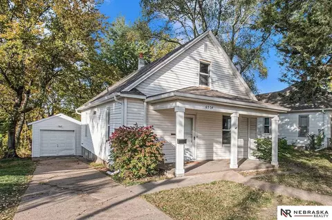 6524 Maple St, Omaha, NE 68104
