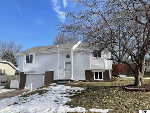 8607 S 143 St, Omaha, NE 68138