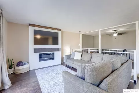 13946 Greenfield Rd, Omaha, NE 68138