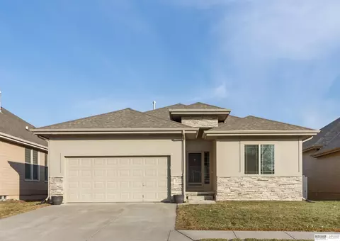 955 S 188th Ter, Elkhorn, NE 68022