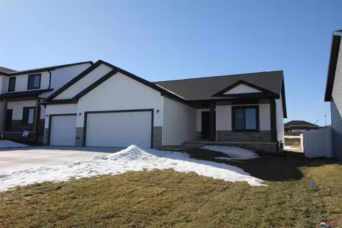 507 Eloise Ave, Lincoln, NE 68520