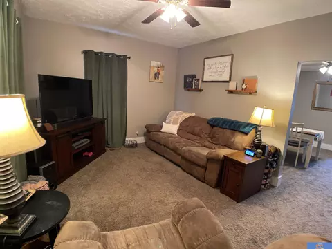 408 S 9th St, Beatrice, NE 68310 photo 4