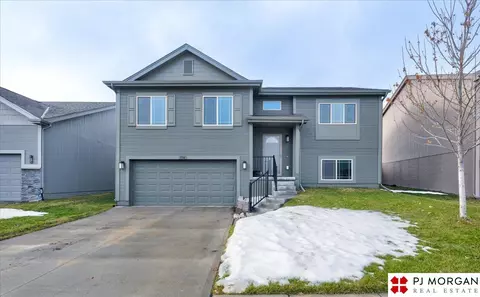 7746 N 88 Ave, Omaha, NE 68122