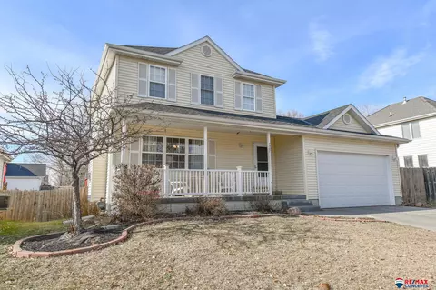 7307 S 19th St, Lincoln, NE 68512
