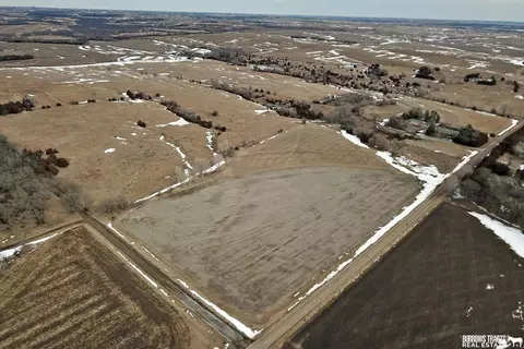 Tbd E Plum Road, Wymore, NE 68466