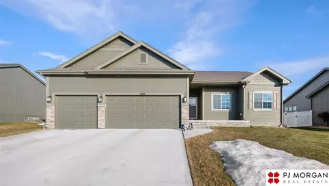 14907 S 19 St, Bellevue, NE 68123