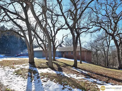 16007 Meadow Ridge Dr, Springfield, NE 68059 photo 2