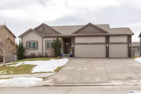 17419 Redman Ave, Omaha, NE 68116