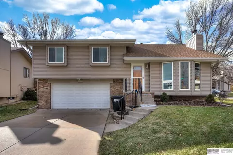 4656 S 148th St, Omaha, NE 68137