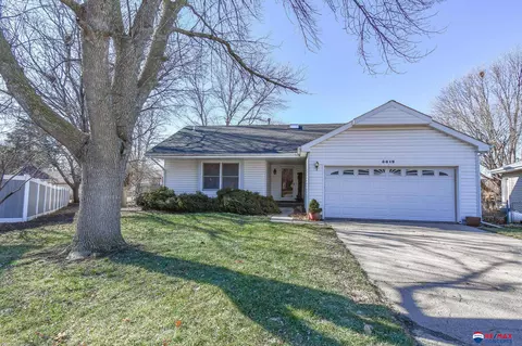 5619 Longhorn Cir, Lincoln, NE 68516