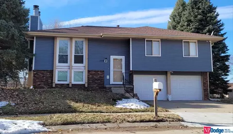 2208 N 128th Cir, Omaha, NE 68164