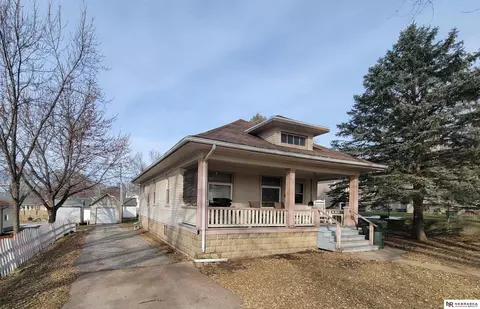 142 E 13th St, Wahoo, NE 68066