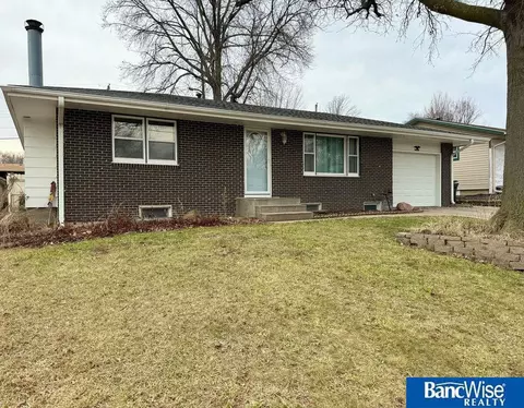 7251 Garland St, Lincoln, NE 68505