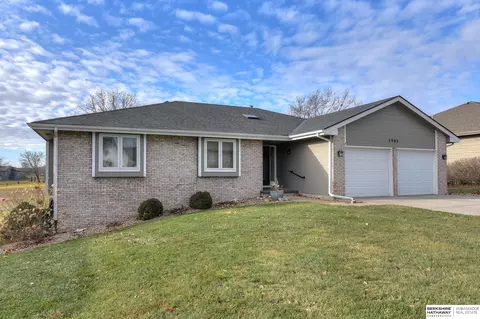 3903 Buccaneer Blvd, Plattsmouth, NE 68048