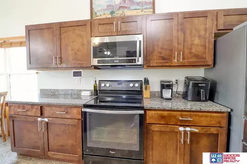 Kitchen - 1490 Hackberry St, Bennet, NE 68317 photo 6 of 7