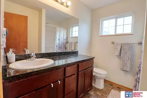 Bath - 1490 Hackberry St, Bennet, NE 68317 photo 1 of 4