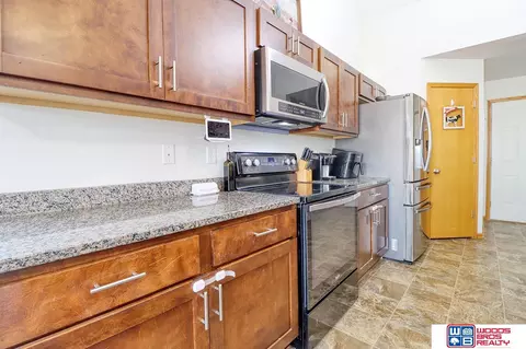 Kitchen - 1490 Hackberry St, Bennet, NE 68317 photo 4 of 7