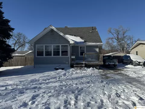 2616 S 11 St, Council Bluffs, IA 51501