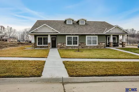 1171 Ironwood Dr, Seward, NE 68434