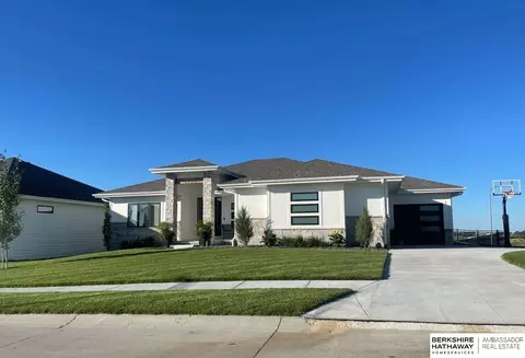 Exterior - 21775 K St, Elkhorn, NE 68022 photo 10 of 13