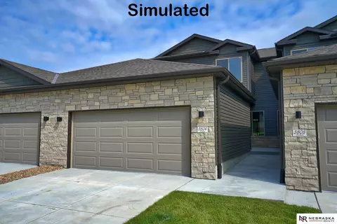 6970 Serpentine Dr, Lincoln, NE 68521