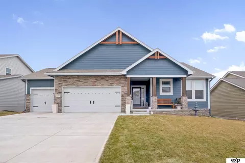 12125 S 209 Ave, Gretna, NE 68028