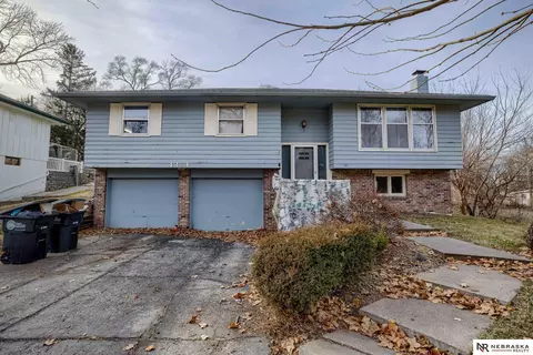 4334 N 81st Avenue Cir, Omaha, NE 68134