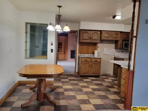 1320 Park St, Beatrice, NE 68310 photo 8