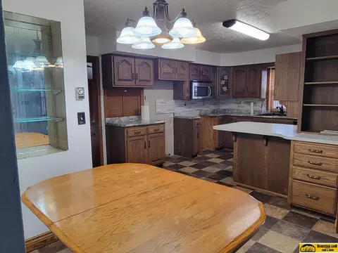 1320 Park St, Beatrice, NE 68310 photo 9