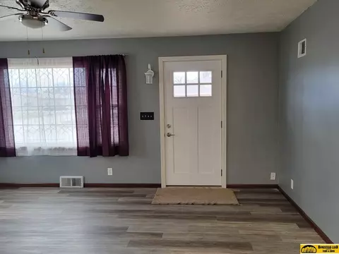 1320 Park St, Beatrice, NE 68310 photo 3