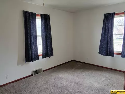 1320 Park St, Beatrice, NE 68310 photo 5