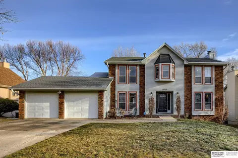 16628 Poppleton Ave, Omaha, NE 68130