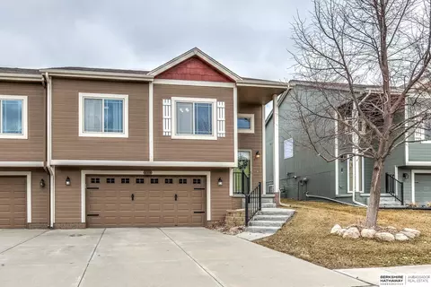 16314 Camden Ave, Omaha, NE 68116