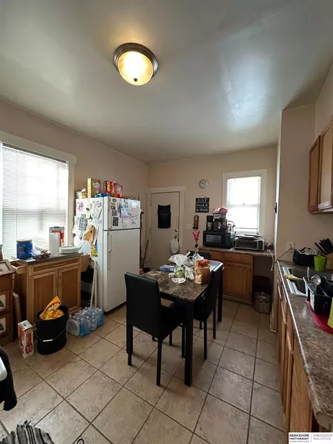 2416 Laurel Ave, Omaha, NE 68111