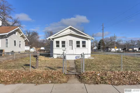 7701 N 28th Ave, Omaha, NE 68112