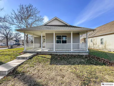 2992 Orchard St, Lincoln, NE 68503