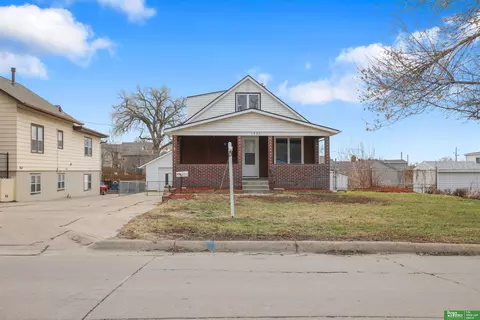 5937 Spring St, Omaha, NE 68106