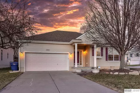 7901 N 152nd St, Bennington, NE 68007
