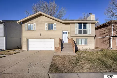 13630 V St, Omaha, NE 68137