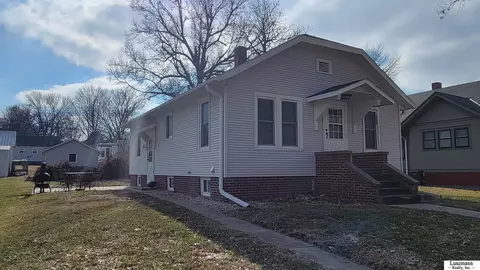 1317 14th St, Auburn, NE 68305