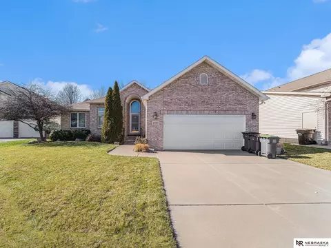 2535 Wemsha Ct, Lincoln, NE 68507