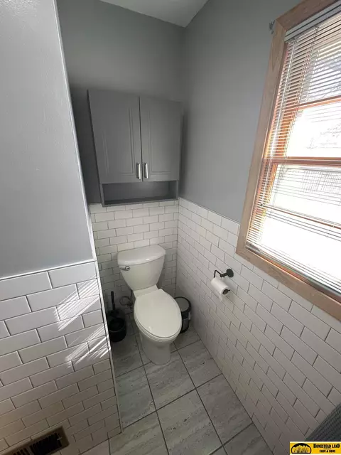 1911 Arbor Ave, Beatrice, NE 68310 photo 9