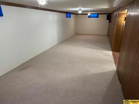 1911 Arbor Ave, Beatrice, NE 68310 photo 12