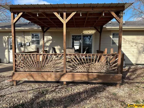 1911 Arbor Ave, Beatrice, NE 68310 photo 21