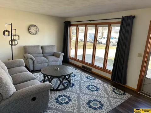 1911 Arbor Ave, Beatrice, NE 68310 photo 3
