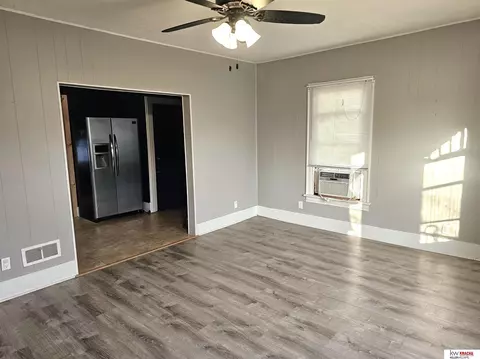 1110 High St, Beatrice, NE 68310 photo 4