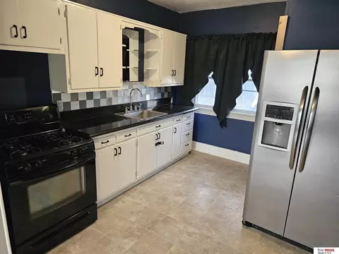 1110 High St, Beatrice, NE 68310 photo 5